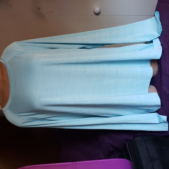 Jockey Tops - JOCKEY Women's XL Workout Top. Long Sleeve Open Back Light Blue